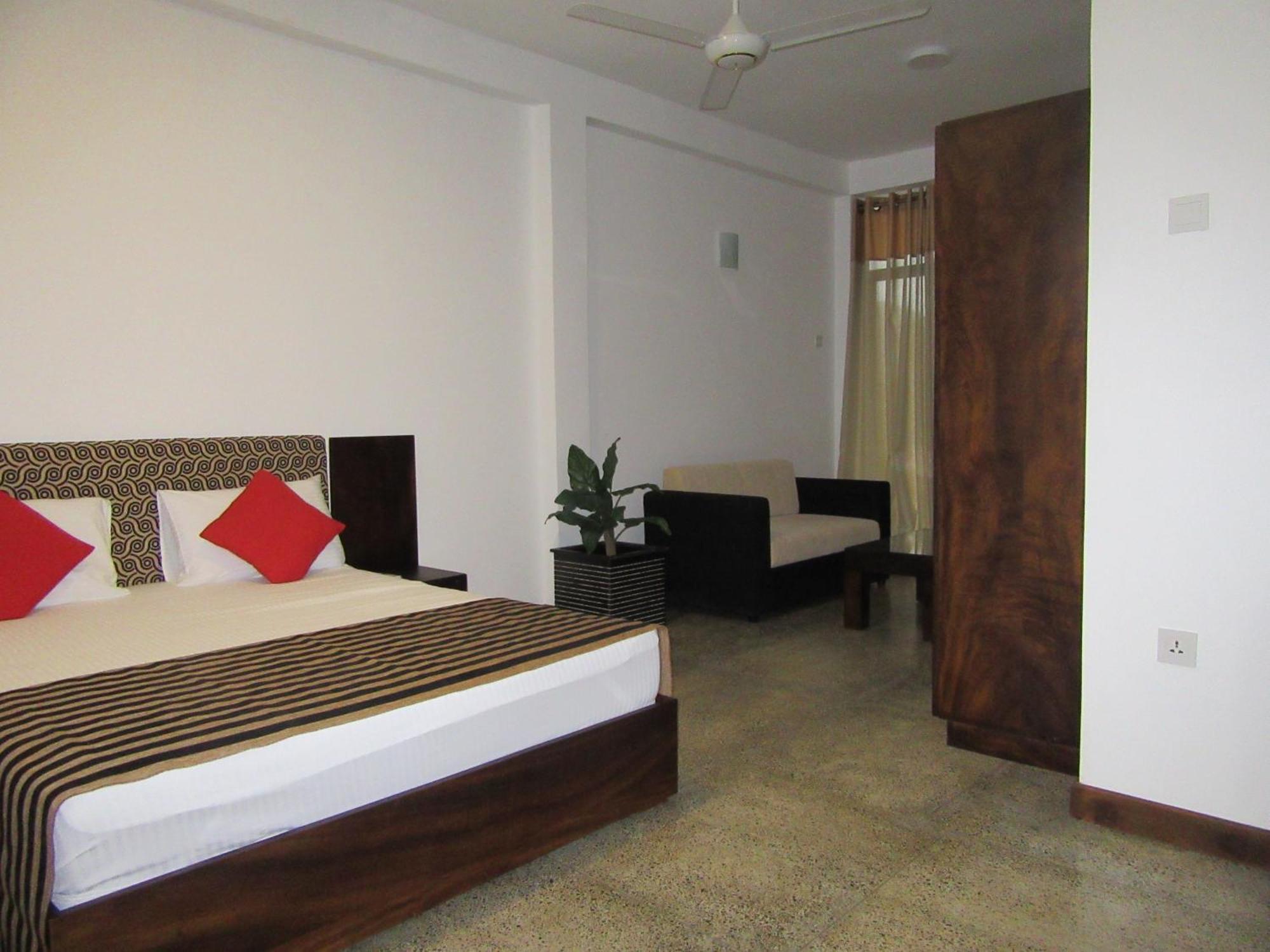 Miridiya Resort Yatiyantota Esterno foto